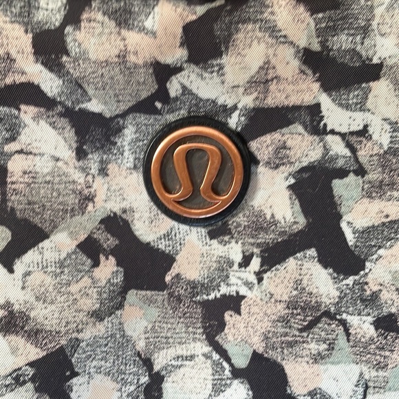 Lululemon bag - Picture 3 of 6
